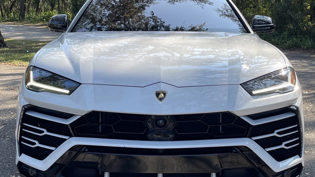 2019 Lamborghini Urus - Image 27 of 30