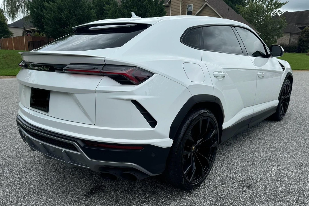 2019 Lamborghini Urus - Image 5 of 31
