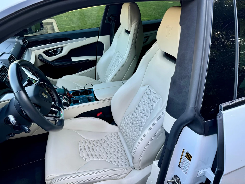 2019 Lamborghini Urus - Image 27 of 31