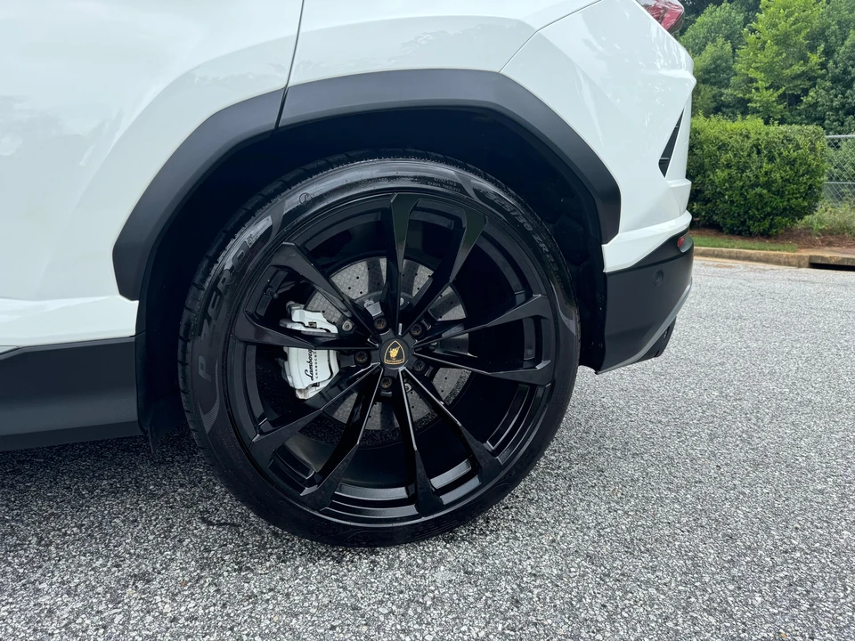 2019 Lamborghini Urus - Image 20 of 31