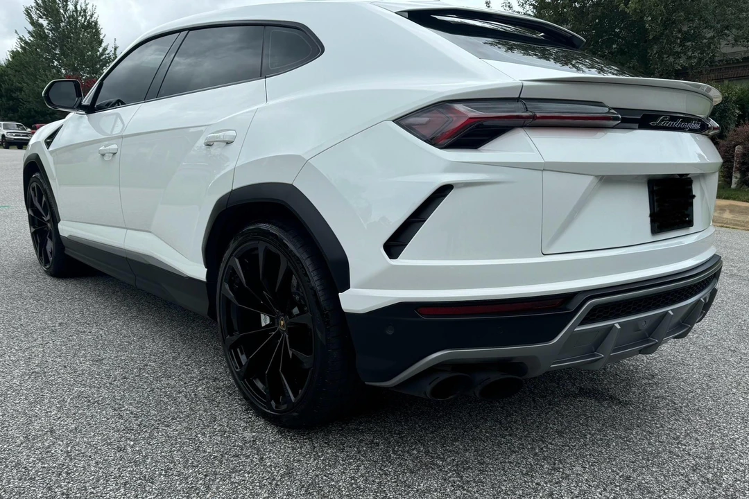 2019 Lamborghini Urus - Image 4 of 31