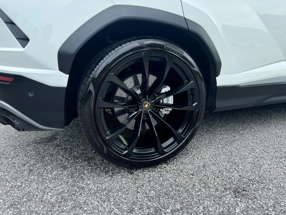 2019 Lamborghini Urus - Image 21 of 31