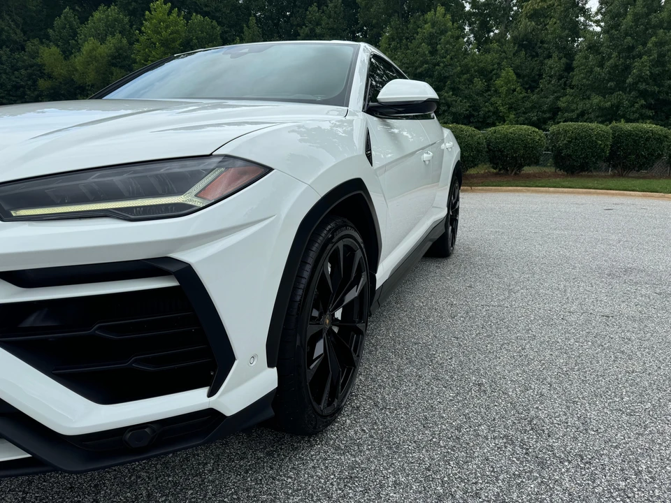 2019 Lamborghini Urus - Image 16 of 31