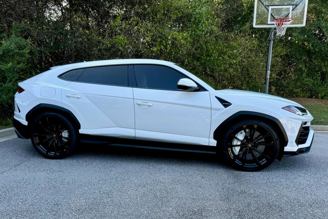 2019 Lamborghini Urus - Image 3 of 31