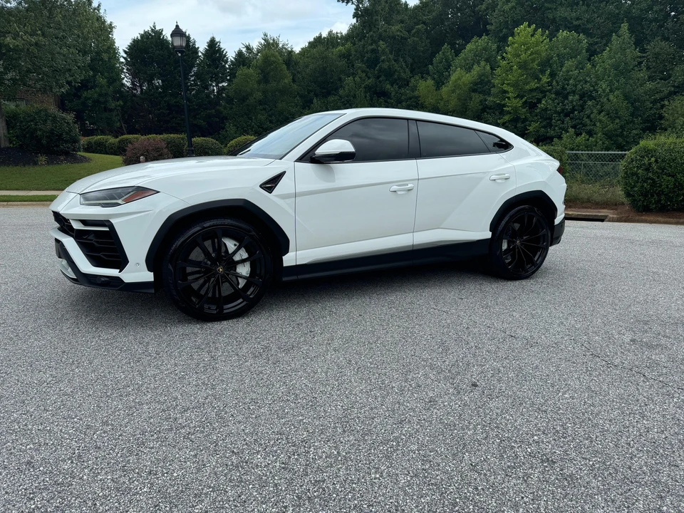 2019 Lamborghini Urus - Image 9 of 31
