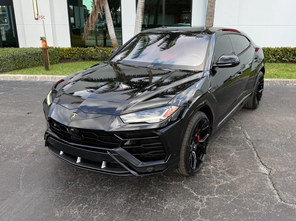 2019 Lamborghini Urus - Image 10 of 21
