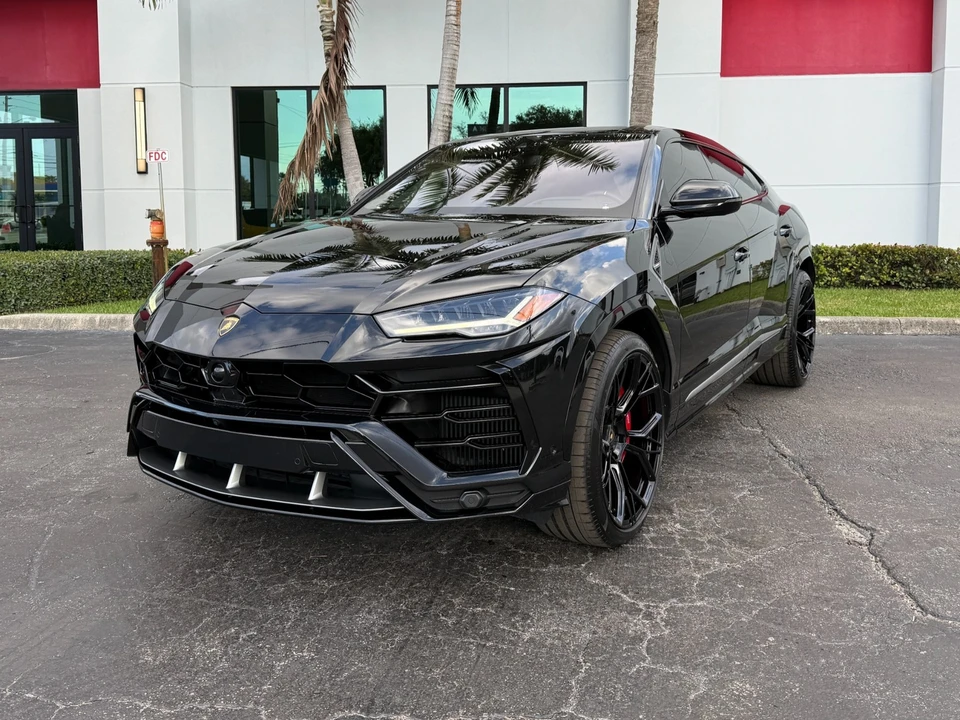 2019 Lamborghini Urus - Image 11 of 21