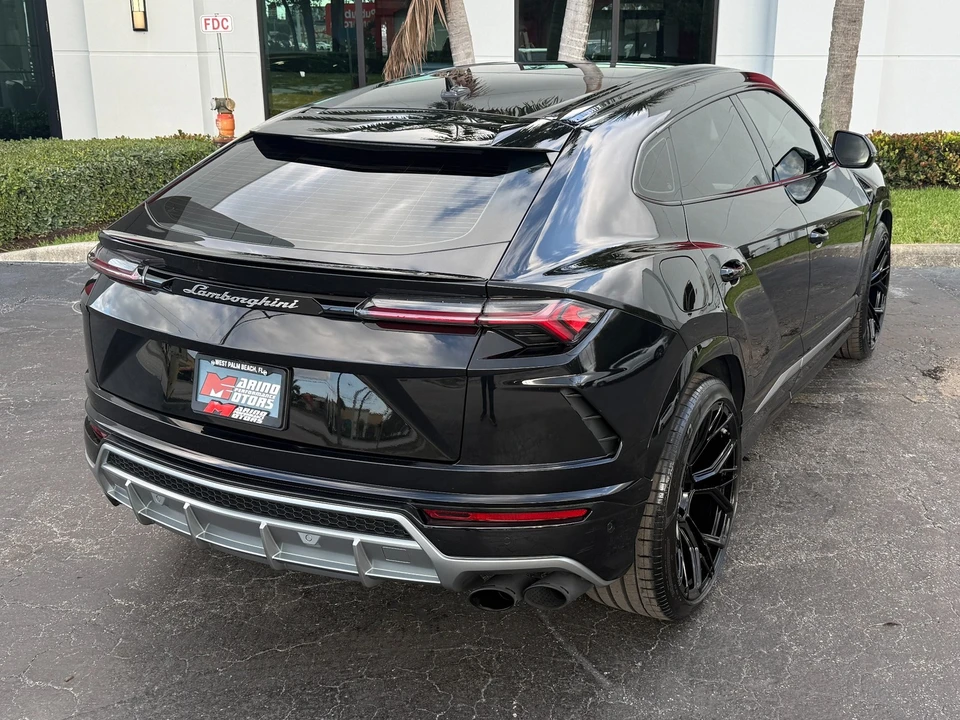 2019 Lamborghini Urus - Image 19 of 21