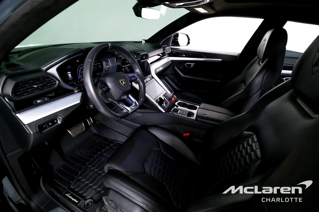 2019 Lamborghini Urus - Image 12 of 21