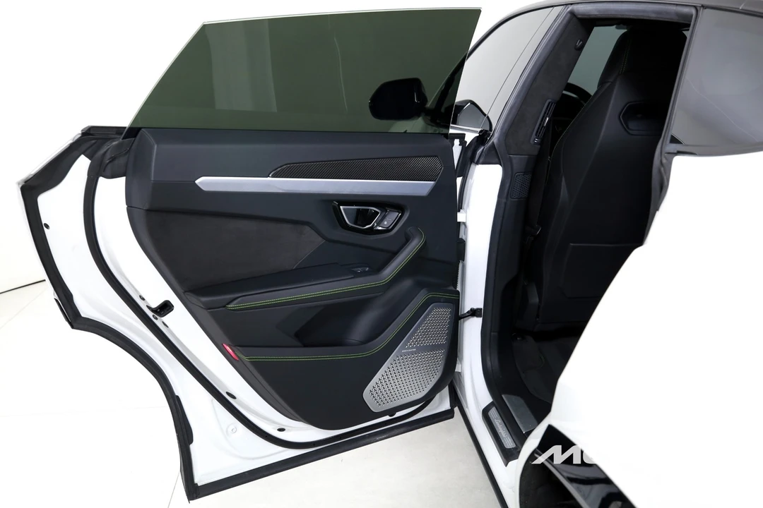 2019 Lamborghini Urus - Image 17 of 31