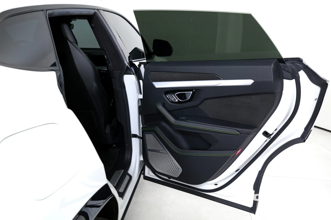2019 Lamborghini Urus - Image 24 of 31