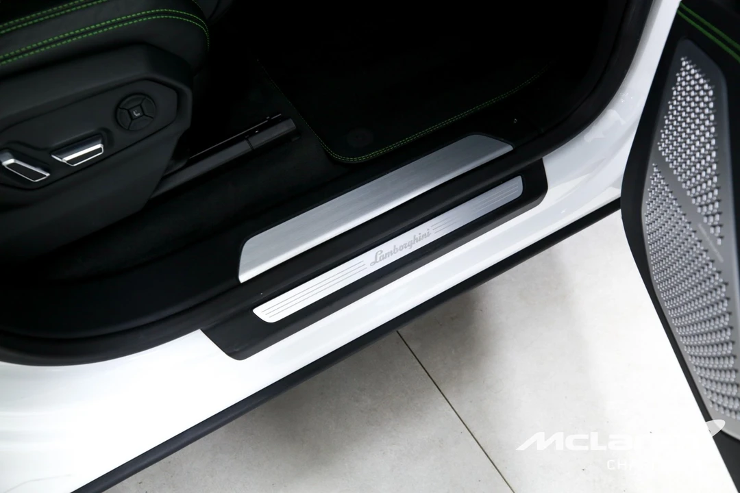 2019 Lamborghini Urus - Image 30 of 31