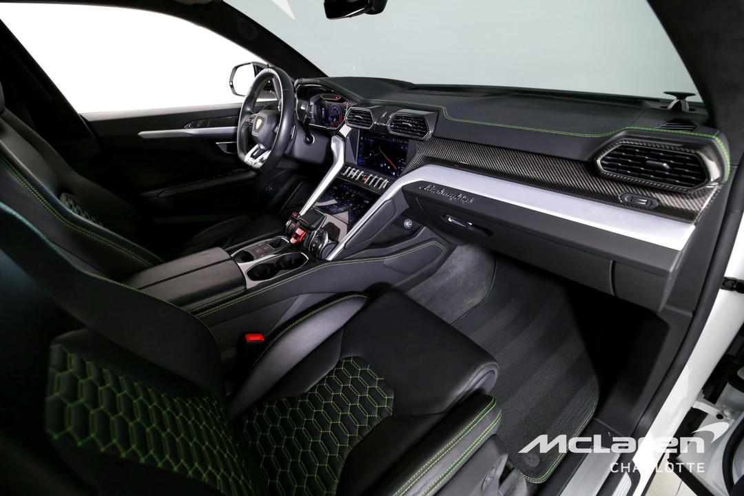 2019 Lamborghini Urus - Image 29 of 31