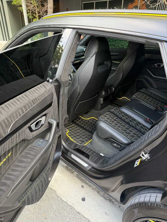 2019 Lamborghini Urus - Image 27 of 27