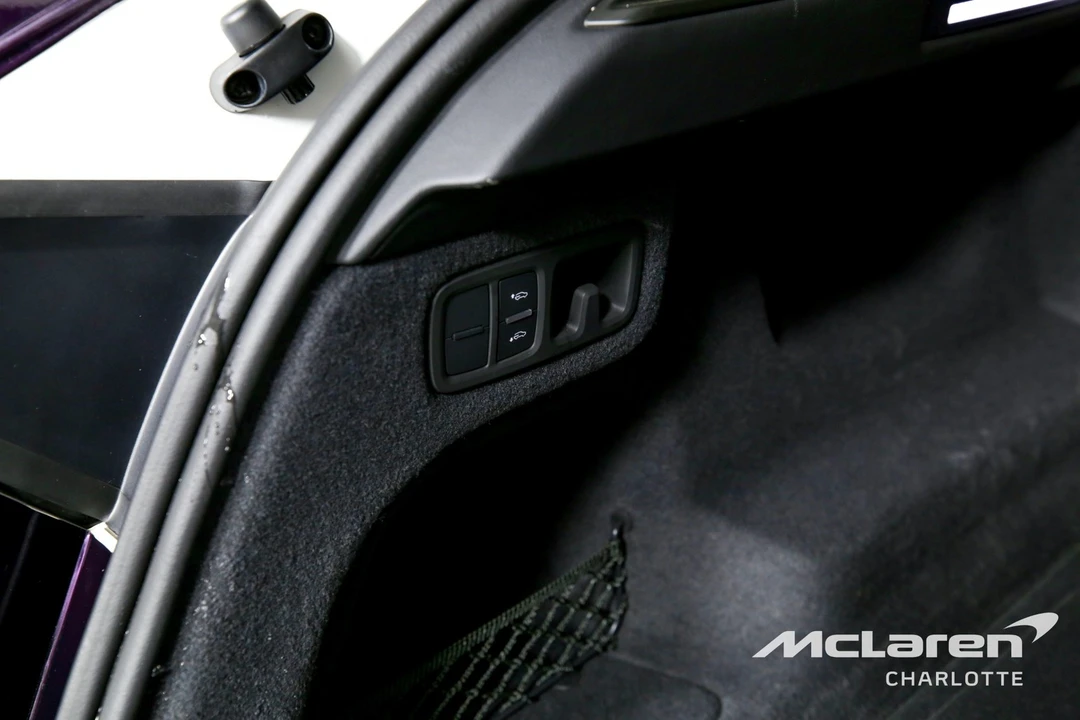 2019 Lamborghini Urus - Image 24 of 31