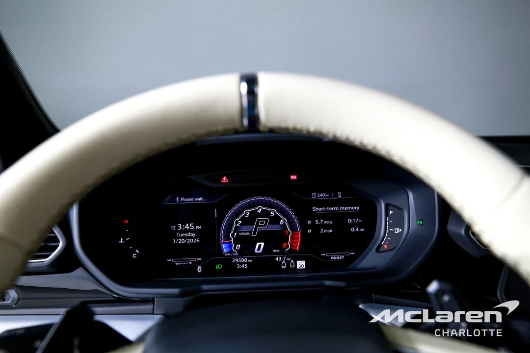 2019 Lamborghini Urus - Image 13 of 31