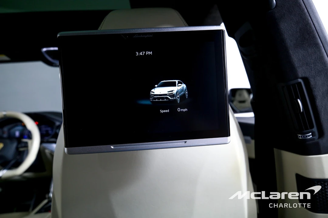 2019 Lamborghini Urus - Image 29 of 31