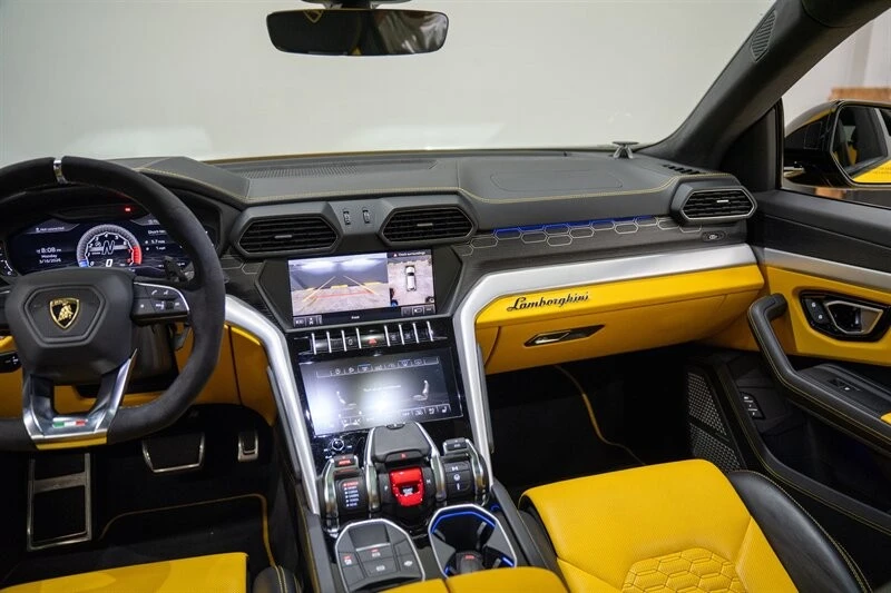 2019 Lamborghini Urus - Image 15 of 21