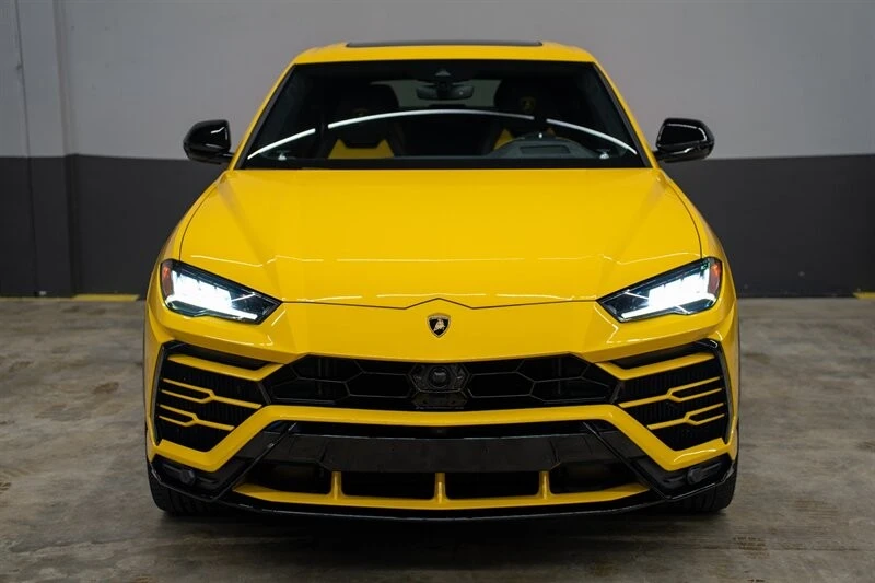2019 Lamborghini Urus - Image 2 of 21