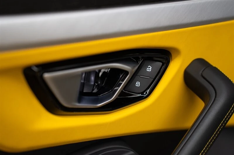 2019 Lamborghini Urus - Image 20 of 21