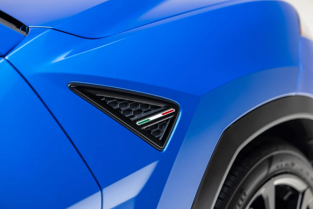 2019 Lamborghini Urus - Image 31 of 31