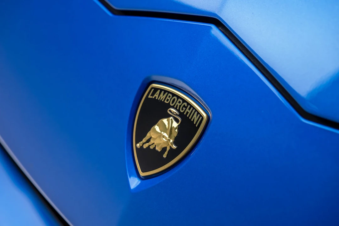 2019 Lamborghini Urus - Image 30 of 31