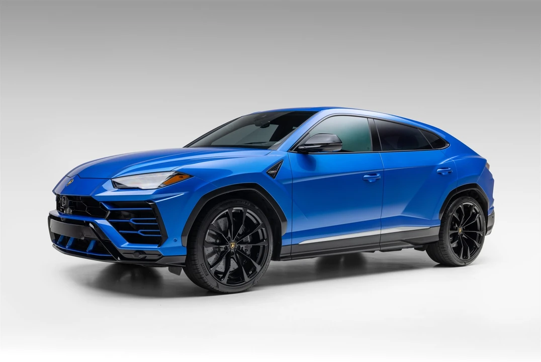 2019 Lamborghini Urus - Image 2 of 31