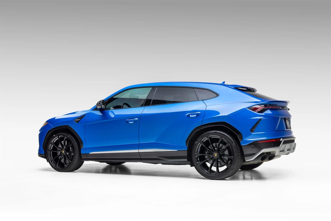 2019 Lamborghini Urus - Image 13 of 31