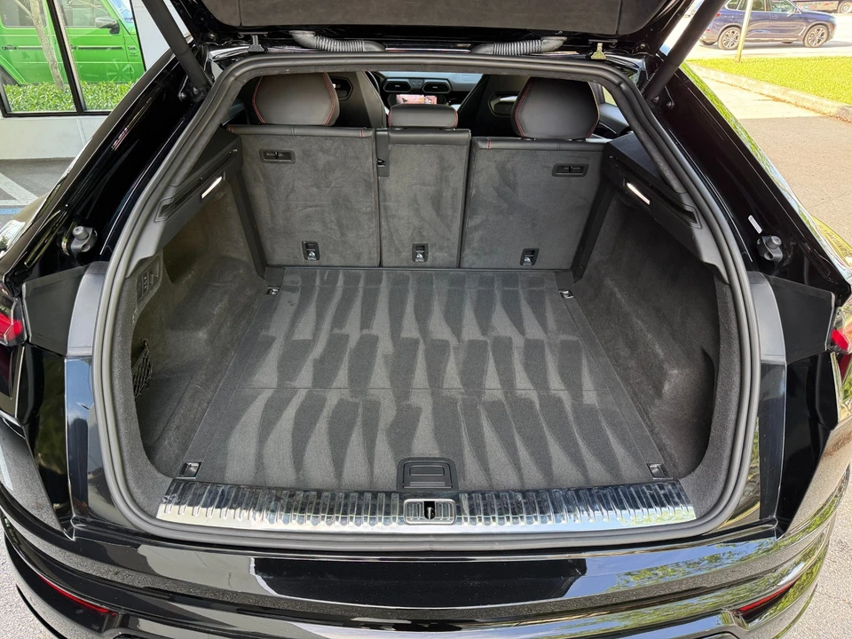 2019 Lamborghini Urus - Image 30 of 31