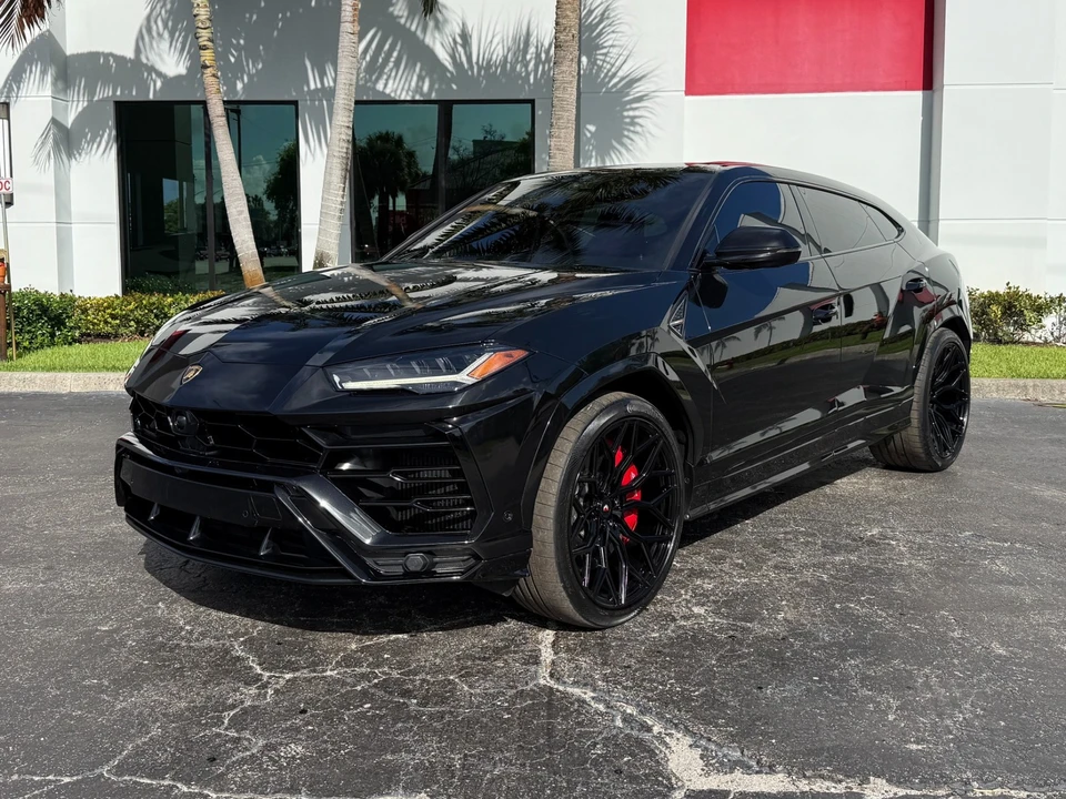 2019 Lamborghini Urus - Image 5 of 31