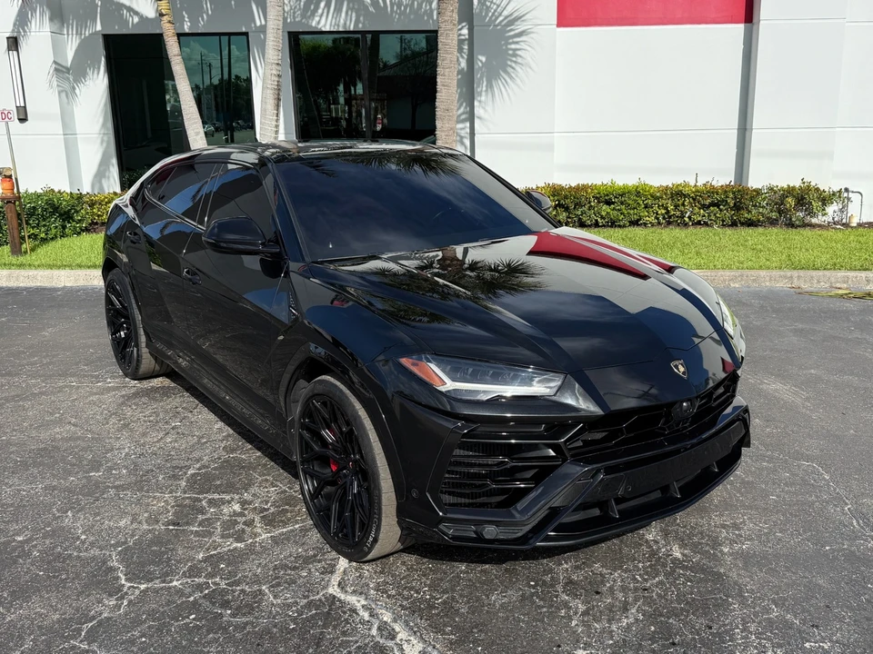 2019 Lamborghini Urus - Image 4 of 31