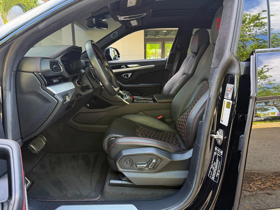 2019 Lamborghini Urus - Image 17 of 31