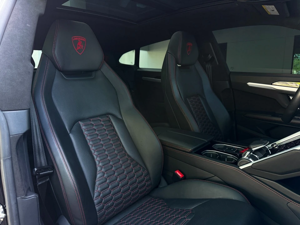 2019 Lamborghini Urus - Image 26 of 31