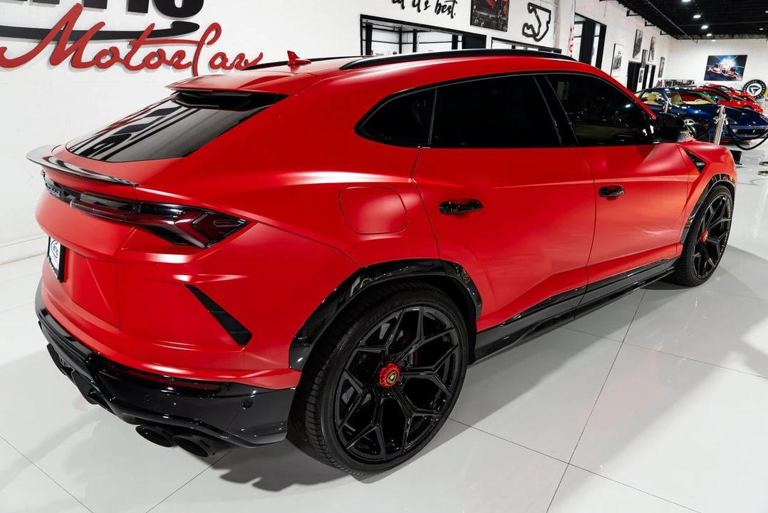 2019 Lamborghini Urus - Image 8 of 31