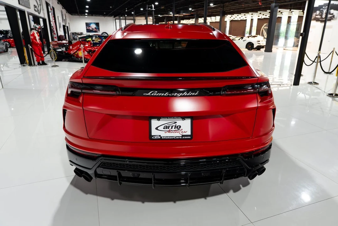 2019 Lamborghini Urus - Image 7 of 31