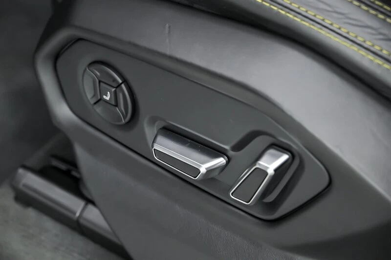 2019 Lamborghini Urus - Image 23 of 31