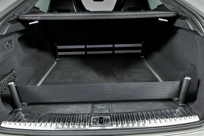 2019 Lamborghini Urus - Image 12 of 31