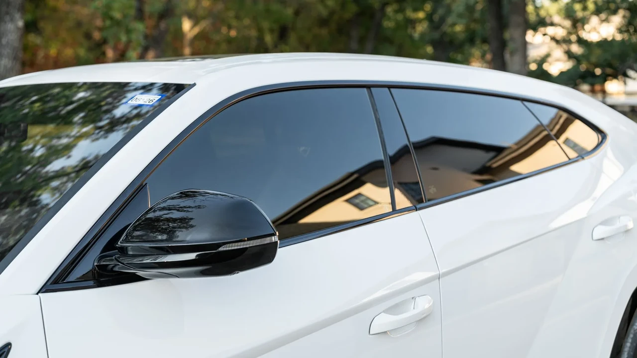 2019 Lamborghini Urus - Image 23 of 31