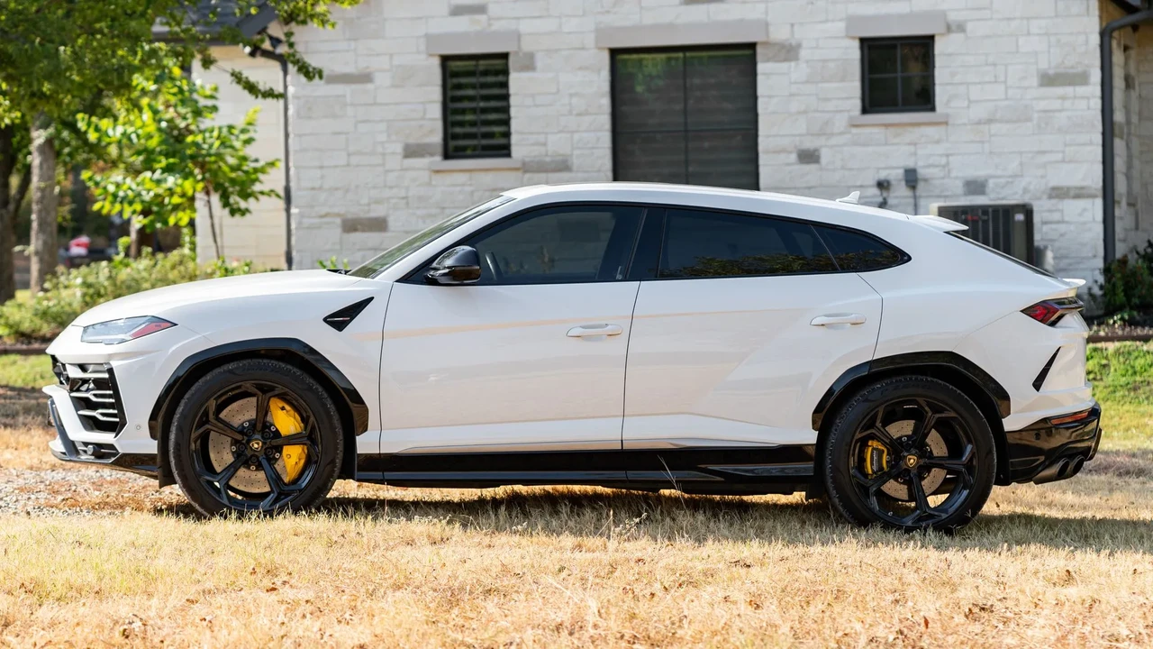 2019 Lamborghini Urus - Image 8 of 31