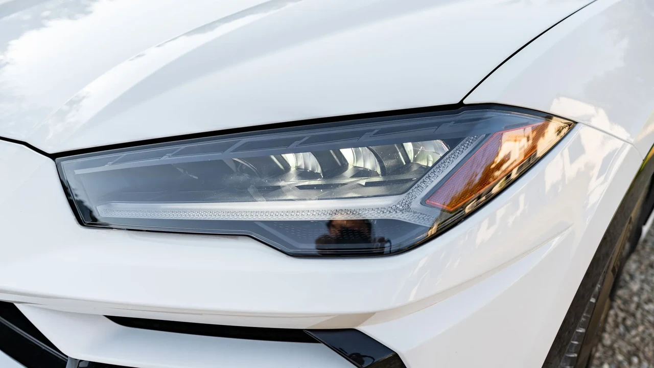 2019 Lamborghini Urus - Image 12 of 31