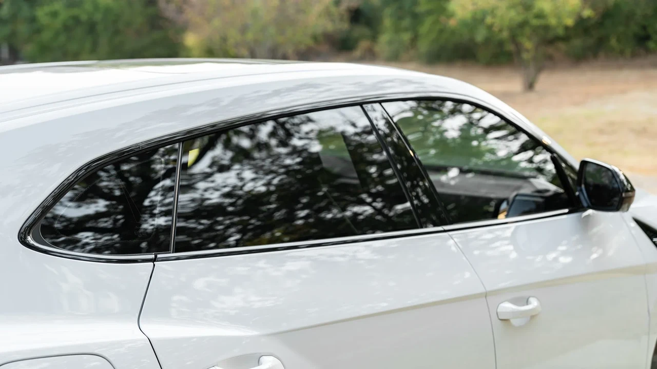 2019 Lamborghini Urus - Image 25 of 31