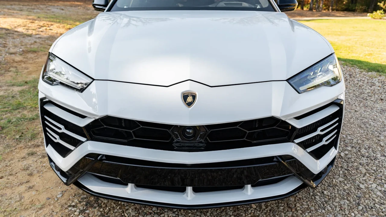 2019 Lamborghini Urus - Image 10 of 31