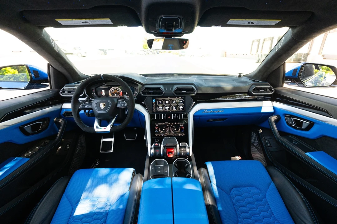 2019 Lamborghini Urus - Image 7 of 31