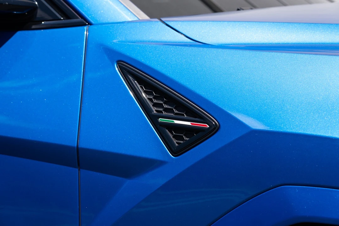 2019 Lamborghini Urus - Image 14 of 31