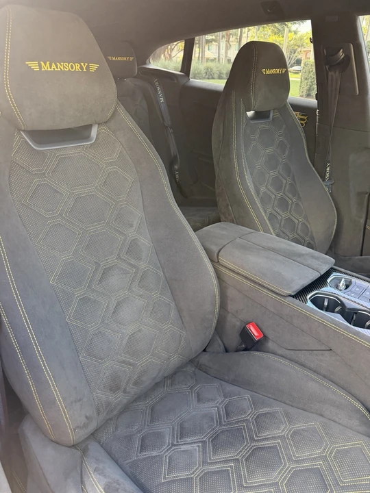 2019 Lamborghini Urus - Image 11 of 24