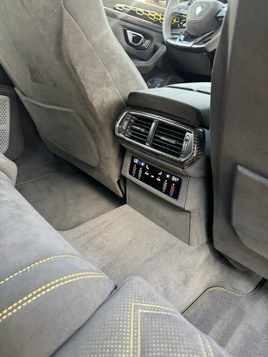 2019 Lamborghini Urus - Image 17 of 24