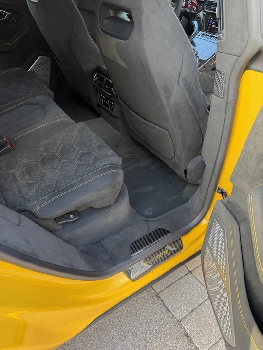 2019 Lamborghini Urus - Image 16 of 24