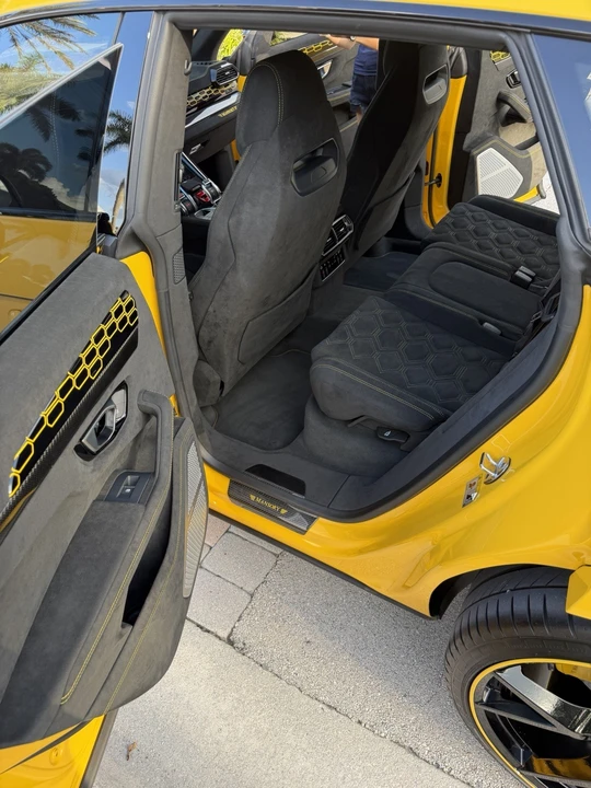 2019 Lamborghini Urus - Image 21 of 24