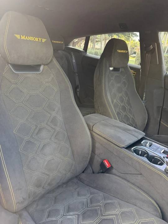 2019 Lamborghini Urus - Image 12 of 24