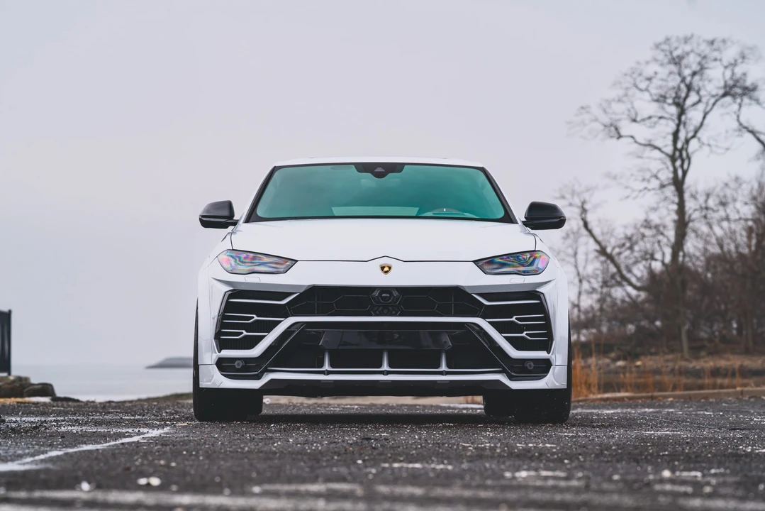 2019 Lamborghini Urus - Image 13 of 31